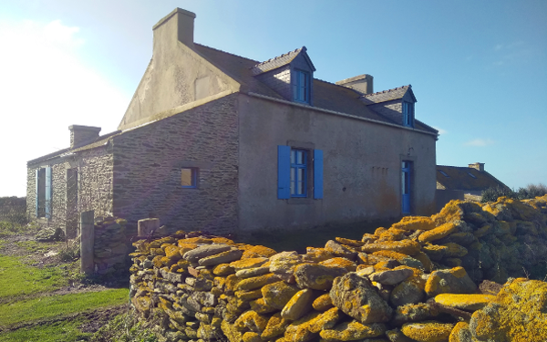 Île de Quéménès la ferme Iroise Finistère Brest Conquet Bretagne Ouessant Molène Hôtel Hébergement Tourisme Chambres et Table d'hôtes Vacances Week-end Séjour Mer Nature Agriculture Biologique Bien-être Découverte Conservatoire du littoral Autonomie Solaire Éolienne Moutons